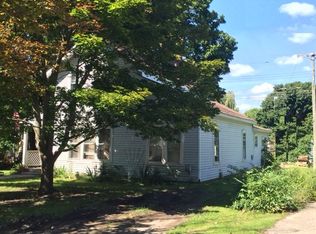 111 E Main St, Mayville, MI 48744