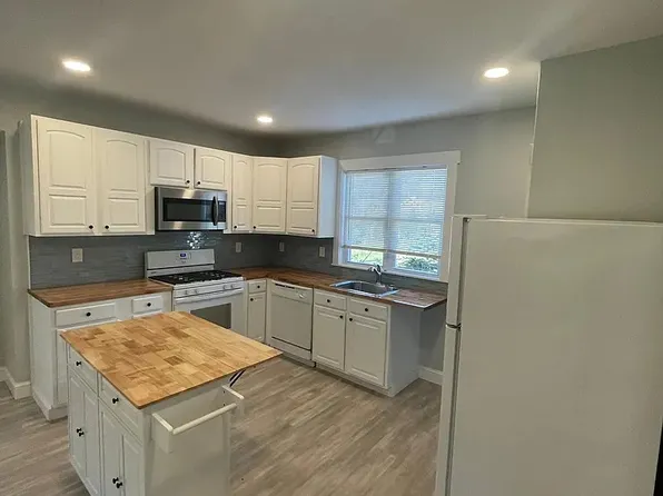 547 W Graisbury Ave, Audubon, NJ 08106