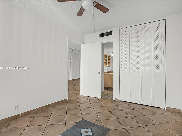 20500 W Country Club Dr #607 — Photo 18