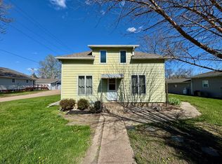 220 N 5th Ave, Lake Andes, SD 57356