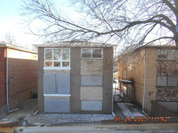 13941 S School St, Riverdale, IL 60827