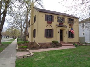 610 4th St SW, Austin, MN 55912