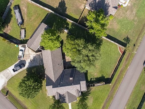 4th image of 7206 N Richland Dr