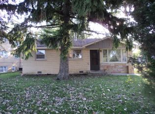 7409 S 86th Ave, Justice, IL 60458
