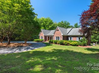 2500 Valley Farm Rd, Waxhaw, NC 28173