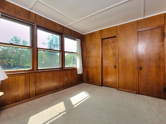 5th image of 845 Woodbine Ave