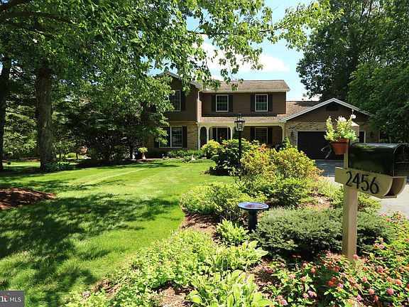 3rd image of 2456 Sassafras Ct