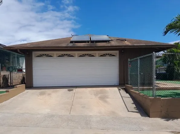 1130 Nakuluai St, Wailuku, HI 96793