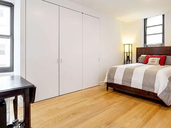 5th image of 20 John St #5A