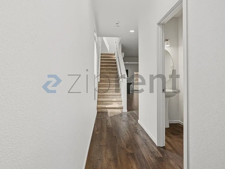 1900 NE 117th Ct — Photo 6