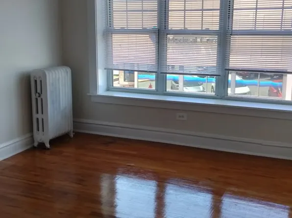 6324 Cermak Rd APT 2, Berwyn, IL 60402