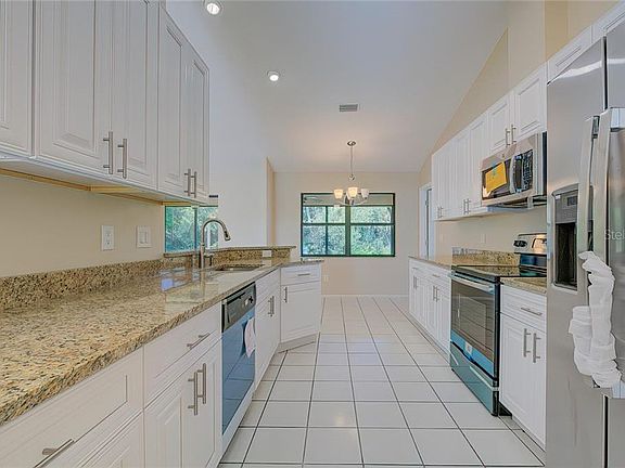 3rd image of 3623 6th Ave W