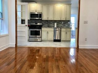 23-67 21st St #1, Astoria, NY 11105