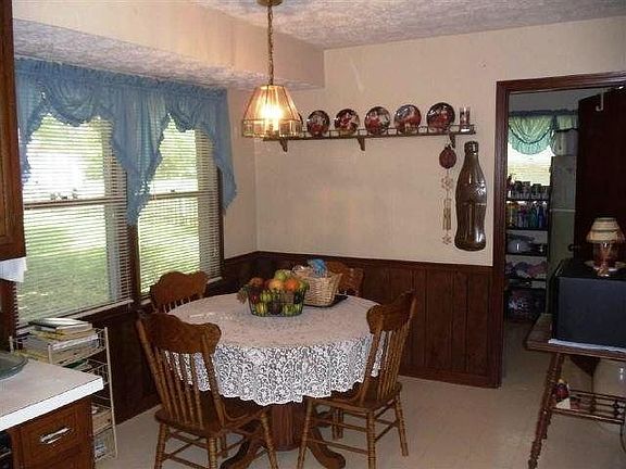 5th image of 2121 Plantation Ct