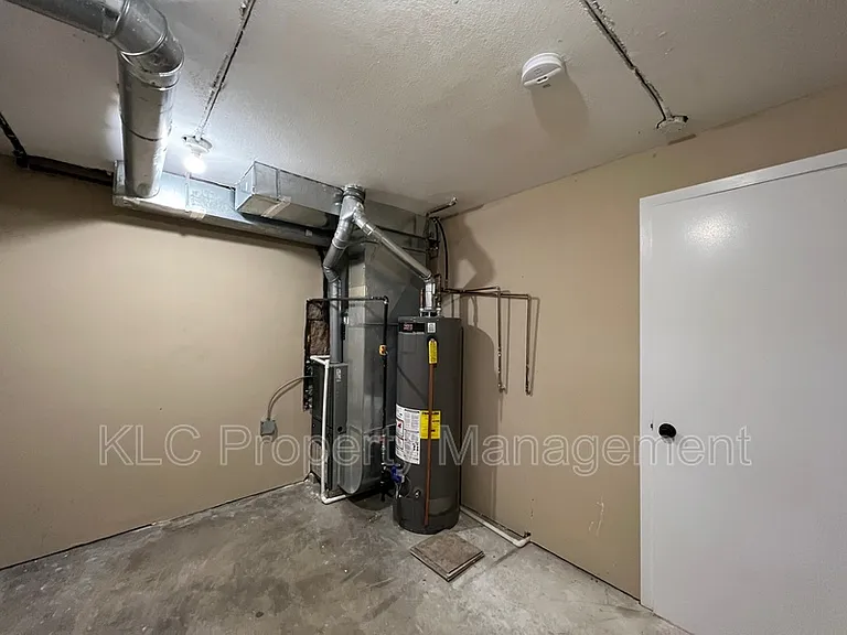 3805 Maquoketa Dr — Photo 24