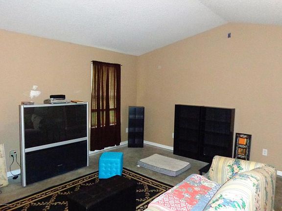 2nd image of 13612 Majestic Ct