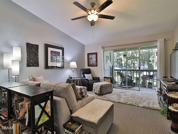 3rd image of 203 S Orchard St APT 12D