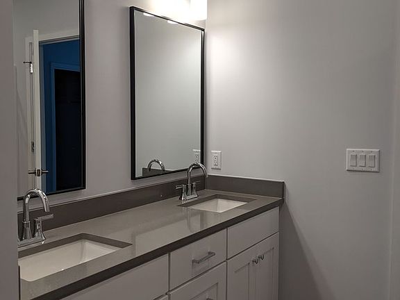 5th image of 510 Magnolia Creek Ln