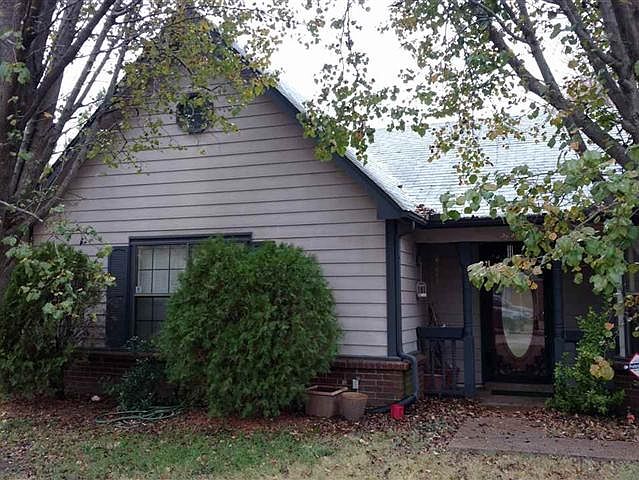 1st image of 2425 Green Glen Dr