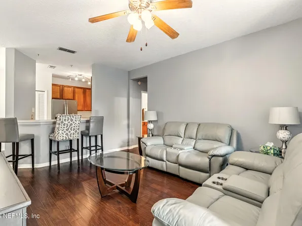 8601 BEACH Boulevard #209, Jacksonville, FL 32216