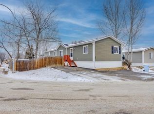 292 NW Greenwich Ln, Wood Buffalo, AB T9H3Z3