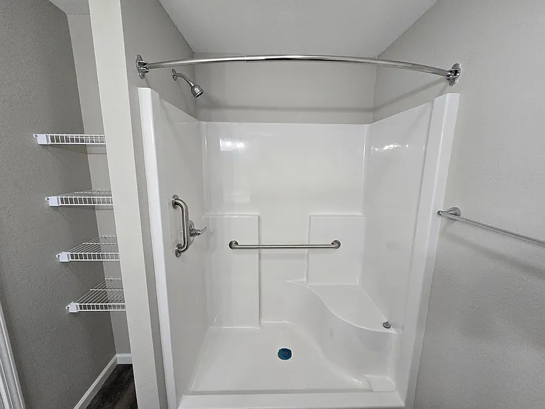 101 Goldfinch Dr — Photo 49