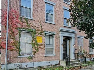 206 Union St, Schenectady, NY 12305