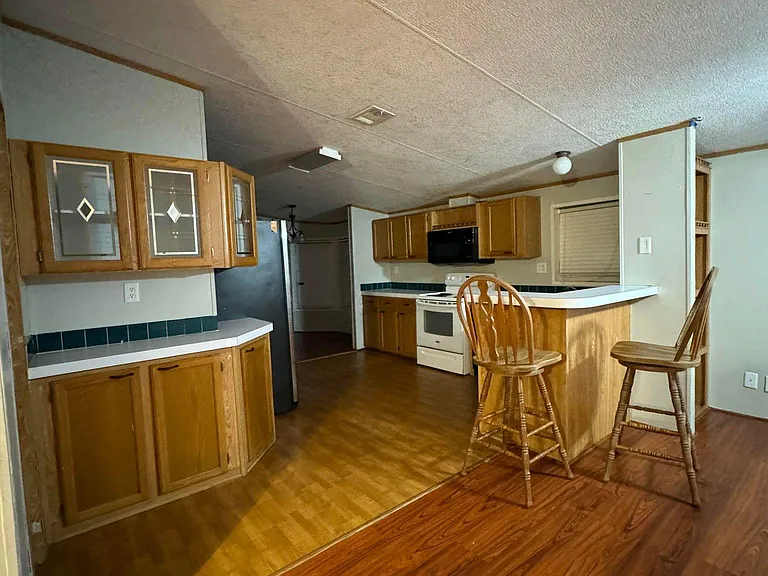 31315 Wide Oak Cir — Photo 5