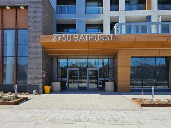 7950 Bathurst St #416, Vaughan, ON L4J 0L4