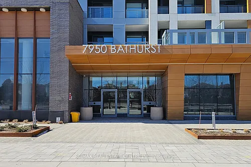 7950 Bathurst St #416 Photo 1