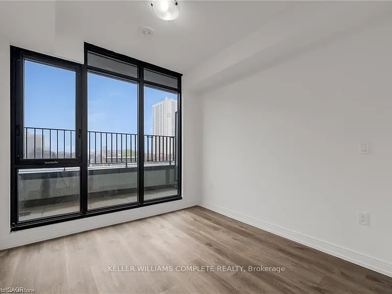 1 Jarvis St #526 — Photo 7