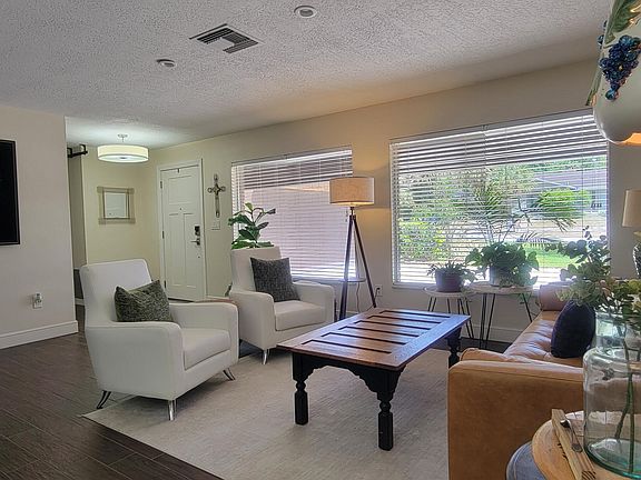 5th image of 3705 Miriam Dr