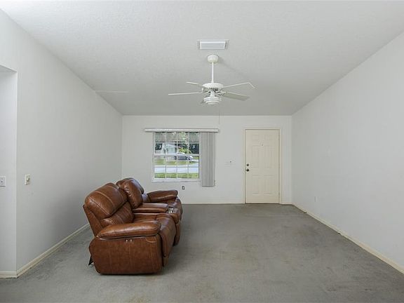 5th image of 2238 Greendale Dr