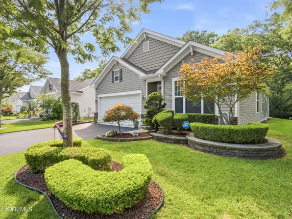 4 Lenox Road, Jackson, NJ 08527