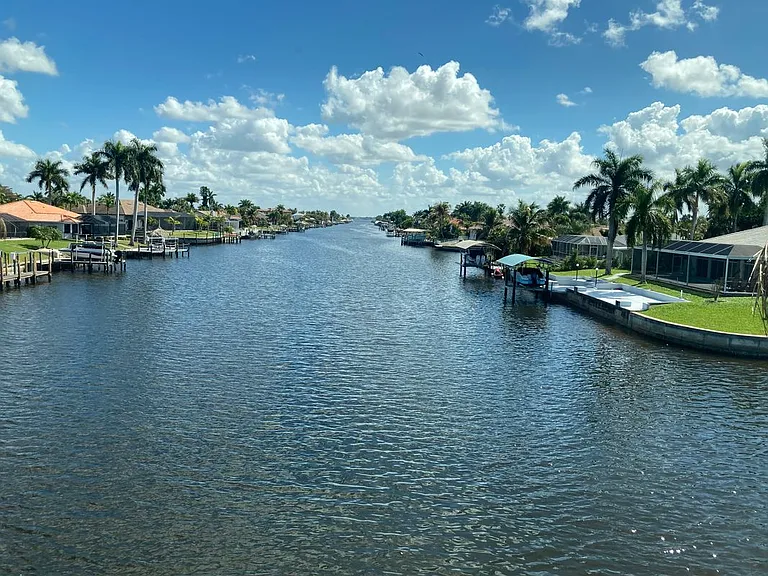 3613 Del Prado Blvd S — Photo 5