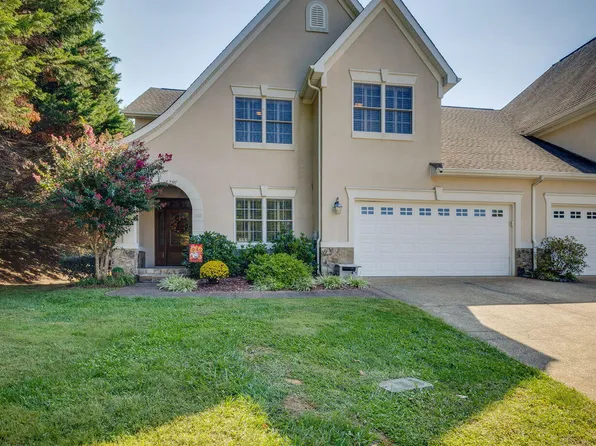 1103 King Richard Blvd, Johnson City, TN 37604