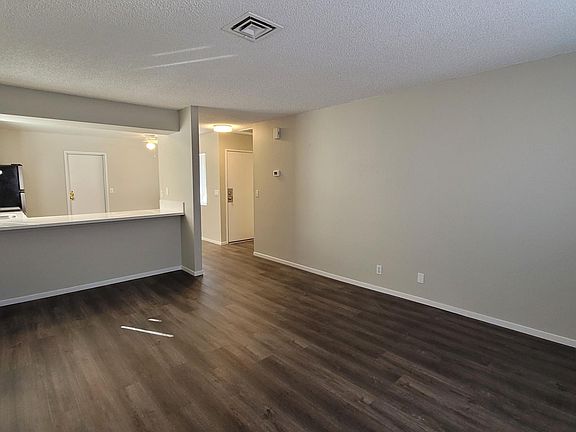5th image of 5188 Garden Ln APT D