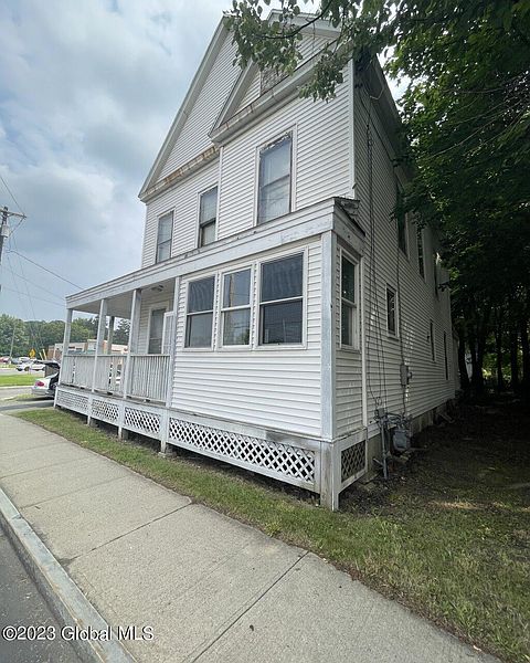 4th image of 2 S Lake Avenue