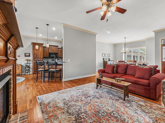 5th image of 1409 N Wicklow Road