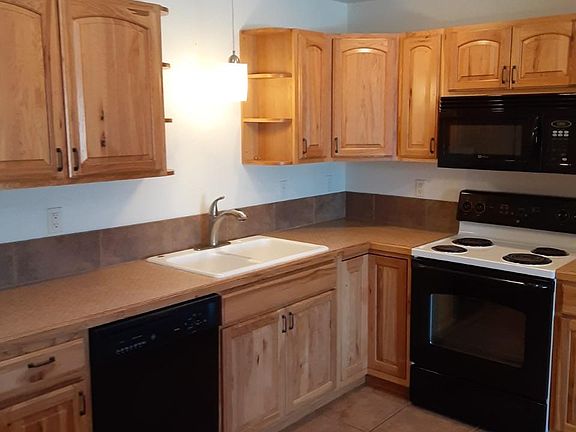 4th image of 601 Charlotte Dr