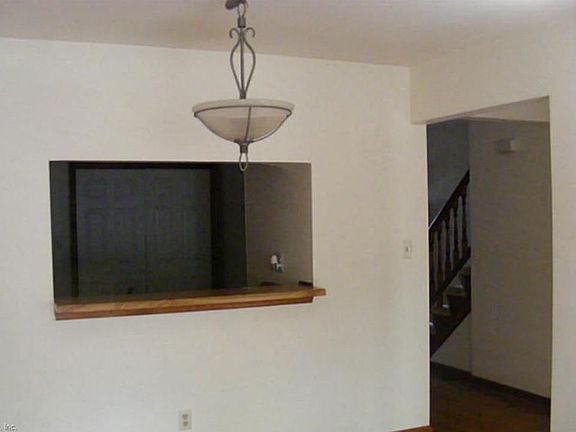 3rd image of 1712 Alvena Ln