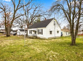 1335 Binder St, Aurora, IL 60505