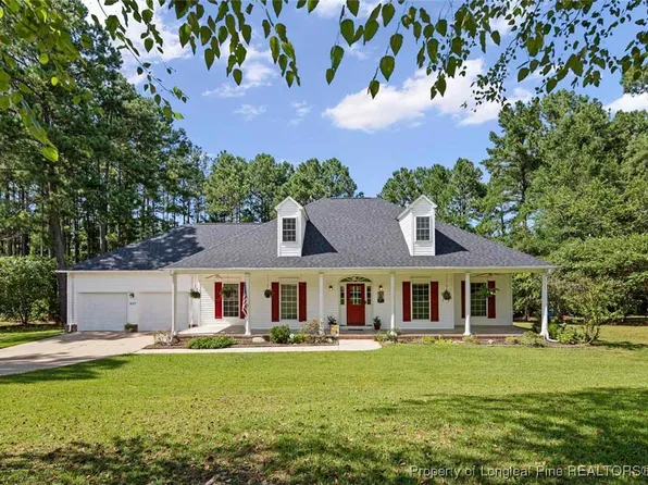 607 Stone Cross Dr, Spring Lake, NC 28390