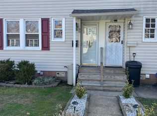 90 Belshaw Ave, Eatontown, NJ 07724