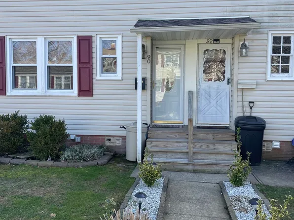 90 Belshaw Avenue, Shrewsbury Twp, NJ 07724
