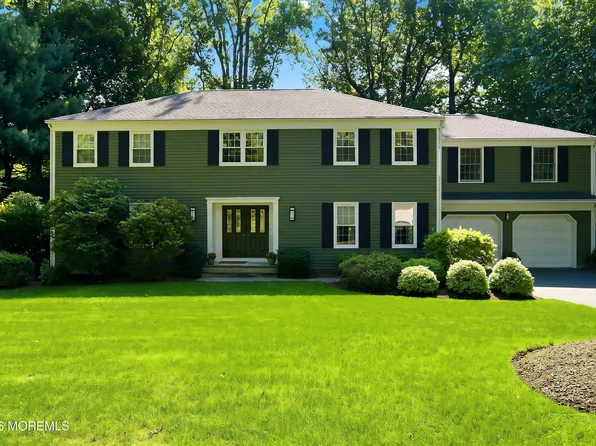 41 Hillyer Circle, Middletown, NJ 07748