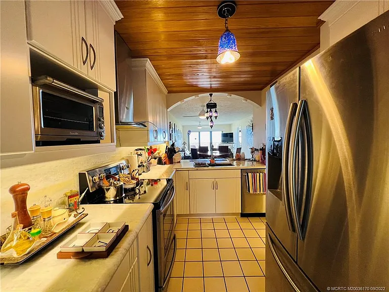 10044 S Ocean Dr #206 — Photo 12