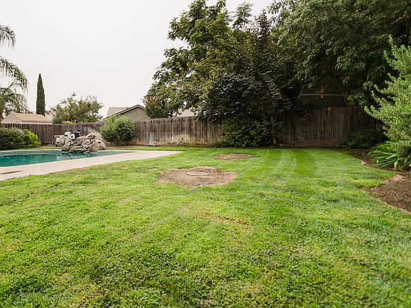5th image of 4001 E Cambridge Ave