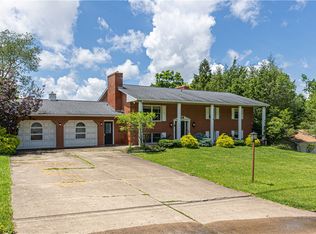 130 Clare Dr, Washington, PA 15301