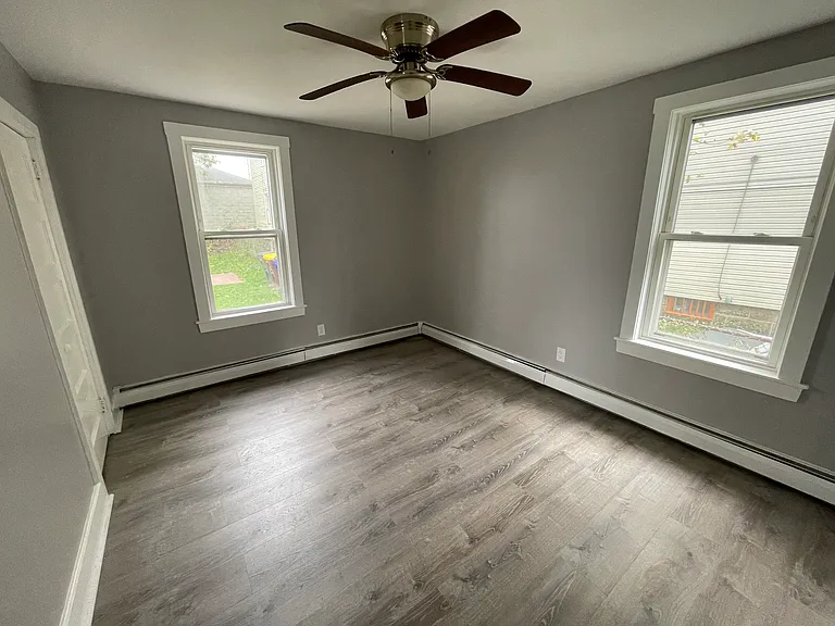 494 Ridge St #1EAST — Photo 6